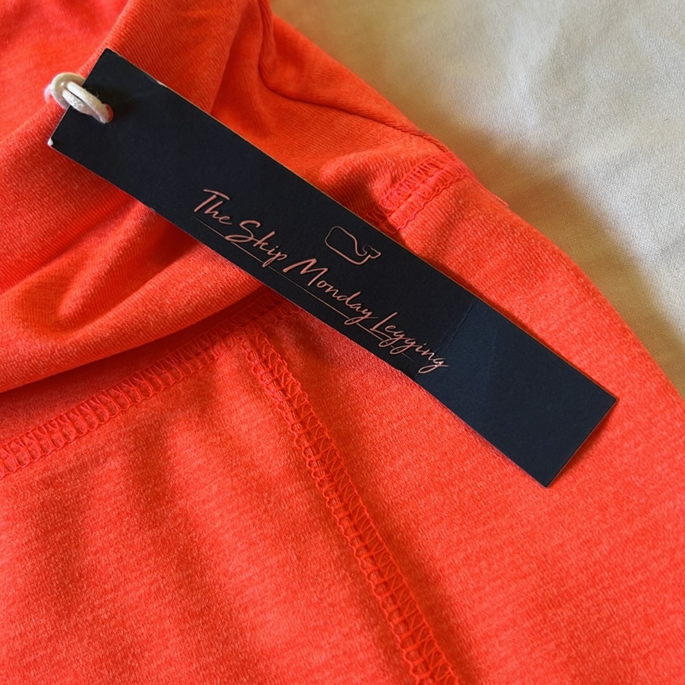 Vineyard vines leggings NWT. No defects - Picture 4 of 4